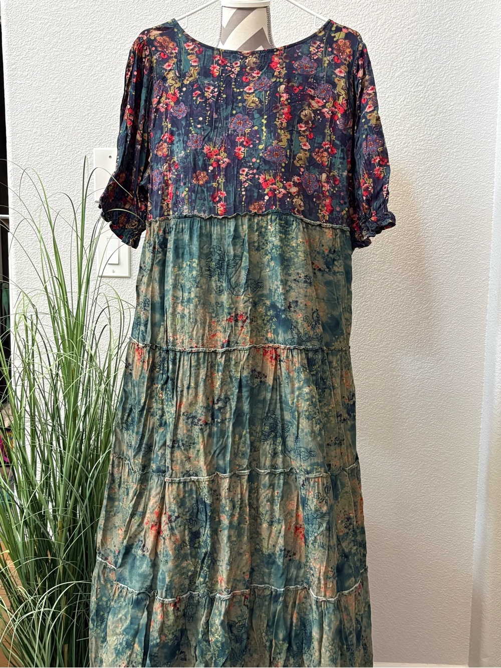 NATURAL LIFE Teal and Navy Floral Tiered Maxi Dress - Picture 4 of 4